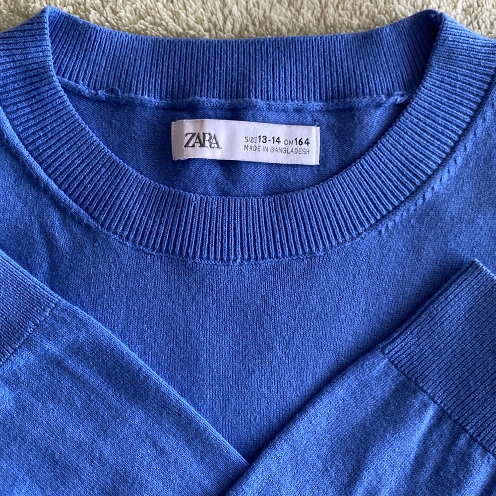 Light sweater for boys 12 years, excellent condition
